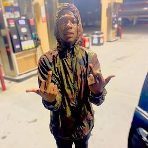 Meet your Posher, Nicholas